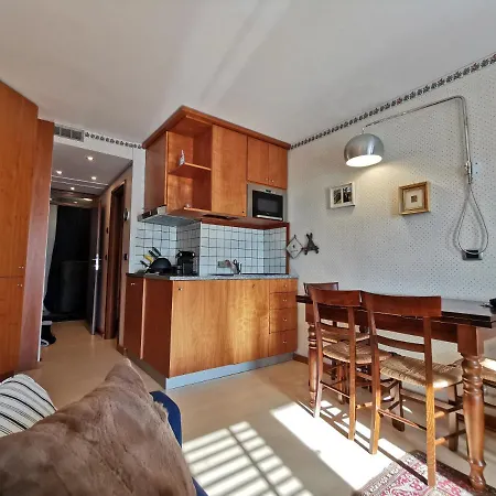Appartamento Hostdomus - Guglielmo Terrace *